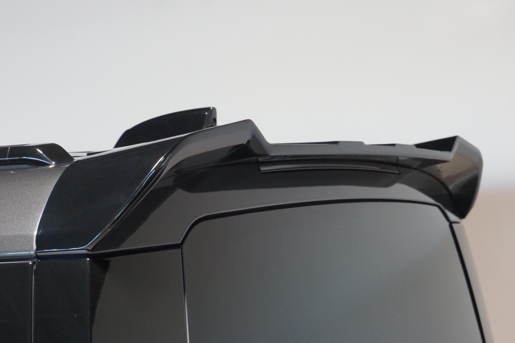 Land Rover Defender 110 3.0 D300 MHEV HSE Hard Top SUV 5dr Diesel Auto 4WD MWB Euro 6 (s/s) (300 ps)